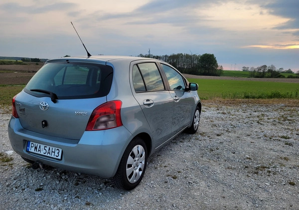 Toyota Yaris cena 13500 przebieg: 154000, rok produkcji 2006 z Wągrowiec małe 22